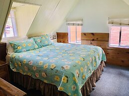 Grey Squirrel Resort