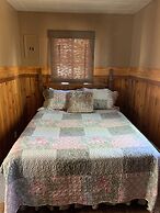 Grey Squirrel Resort