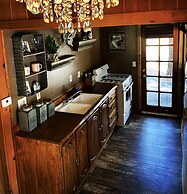 Grey Squirrel Resort