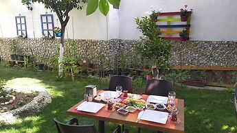 Düsseldorf Pansiyon