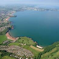 Quirky Loft Apartment in Paignton With sea Views