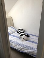 Quirky Loft Apartment in Paignton With sea Views