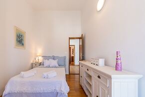 Luxury apt Near sea With Terraces and Balconies