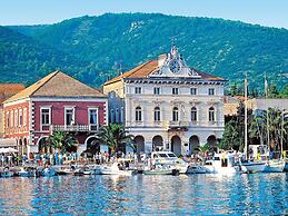 Luxury apt Near sea With Terraces and Balconies