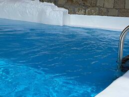 utopia luxury suites