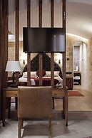 utopia luxury suites