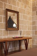 utopia luxury suites