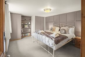 Chestnut Barn Runham 1880's Barn Conversion