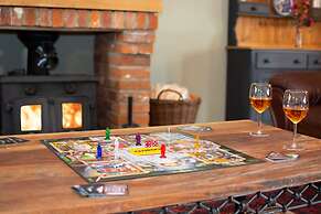 Chestnut Barn Runham 1880's Barn Conversion