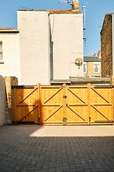 Impeccable 6-bed House in Ramsgate, Harbour Views