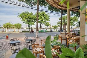 Danapearl Riverside Condotel