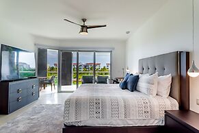 Mareazul Beach Condos Playa Del Carmen