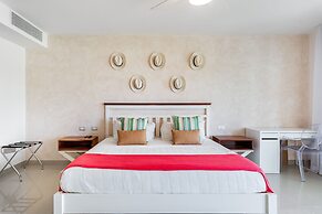 Mareazul Beach Condos Playa Del Carmen