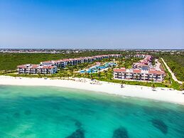Mareazul Beach Condos Playa Del Carmen
