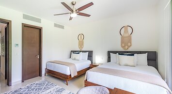Mareazul Beach Condos Playa Del Carmen