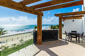 Mareazul Beach Condos Playa Del Carmen