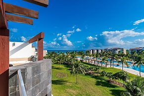 Mareazul Beach Condos Playa Del Carmen