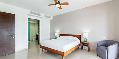 Mareazul Beach Condos Playa Del Carmen