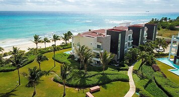 Mareazul Beach Condos Playa Del Carmen