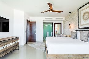 Mareazul Beach Condos Playa Del Carmen