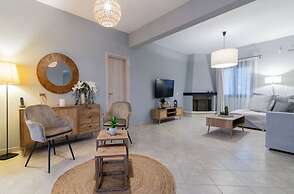 Nimar Luxury Villa - Private Swimming Pool