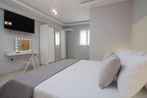 Nimar Luxury Villa - Private Swimming Pool