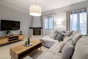 Nimar Luxury Villa - Private Swimming Pool