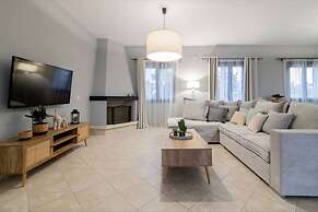 Nimar Luxury Villa - Private Swimming Pool