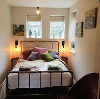 The Art Attic a Stylish Boutique Apartment