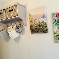 The Art Attic a Stylish Boutique Apartment