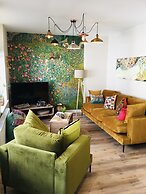 The Art Attic a Stylish Boutique Apartment