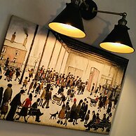 The Art Attic a Stylish Boutique Apartment