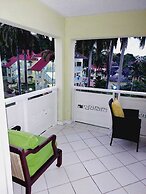 Lulu Bell Mystic Ridge, 73 Apartment