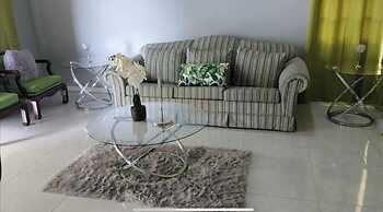 Lulu Bell Mystic Ridge, 73 Apartment