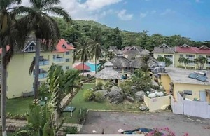 Lulu Bell Mystic Ridge, 73 Apartment