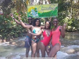 Lulu Bell Mystic Ridge, 73 Apartment