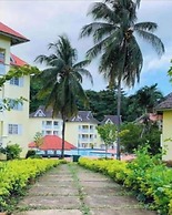 Lulu Bell Mystic Ridge, 73 Apartment