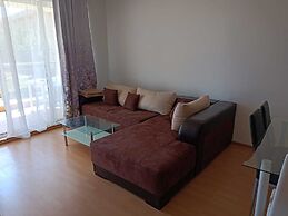 Nice Apartment With Swimming Pool