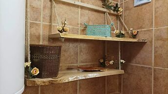 Near Lake, With View, Center