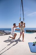 Luxury Villa With Pool And Sea View..!