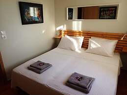 2 Apartments Sharing Garden and Pool