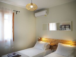 2 Apartments Sharing Garden and Pool