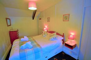 Crowsnest - Overlooking Trebarwith Strand