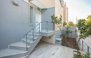 Adelos Villa With Sauna and Rooftop Garden In Elliniko