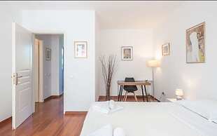 Adelos Villa With Sauna and Rooftop Garden In Elliniko