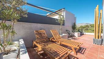 Adelos Villa With Sauna and Rooftop Garden In Elliniko