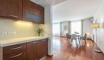 Adelos Villa With Sauna and Rooftop Garden In Elliniko