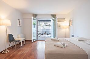 Adelos Villa With Sauna and Rooftop Garden In Elliniko