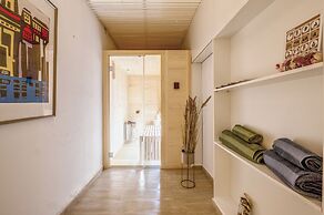 Adelos Villa With Sauna and Rooftop Garden In Elliniko