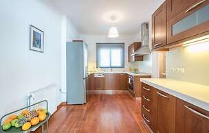 Adelos Villa With Sauna and Rooftop Garden In Elliniko